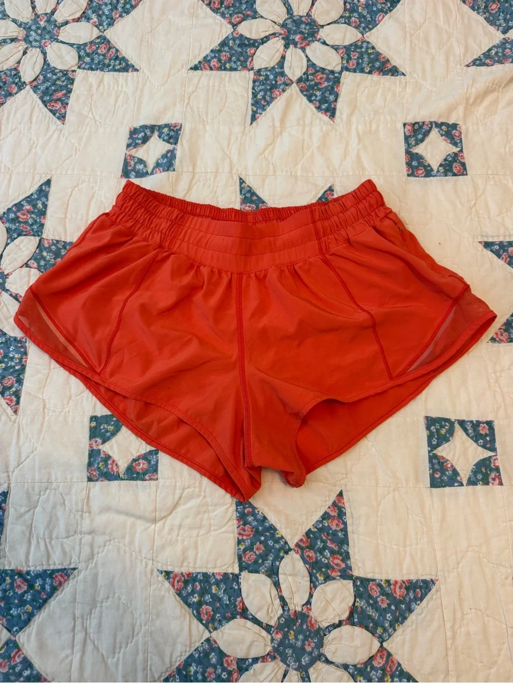 Lululemon Hotty Hot shorts 2.5” inseam
